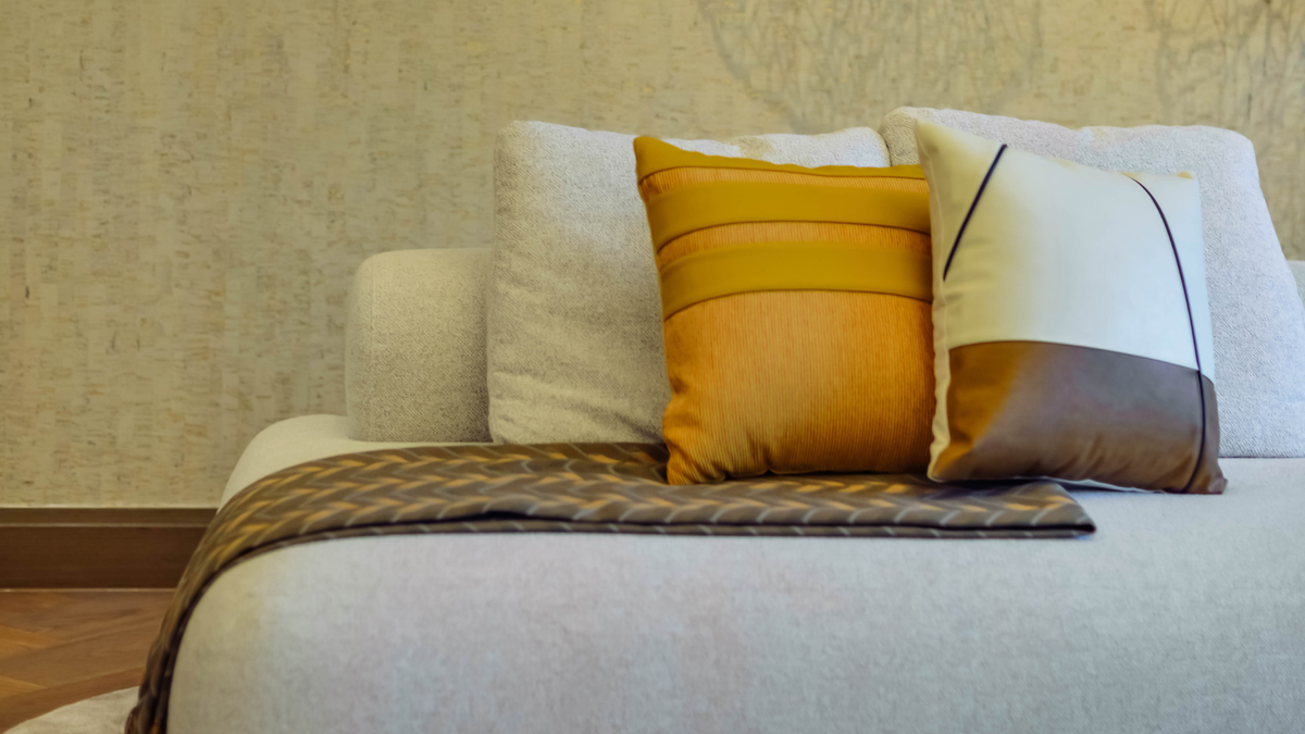 Ovo Rug Cushions & Throws – Cosy Home Textiles | OVO