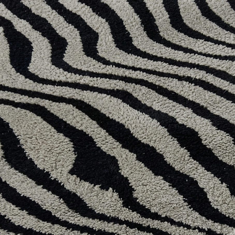 CRUMPLE Rug | OVO
