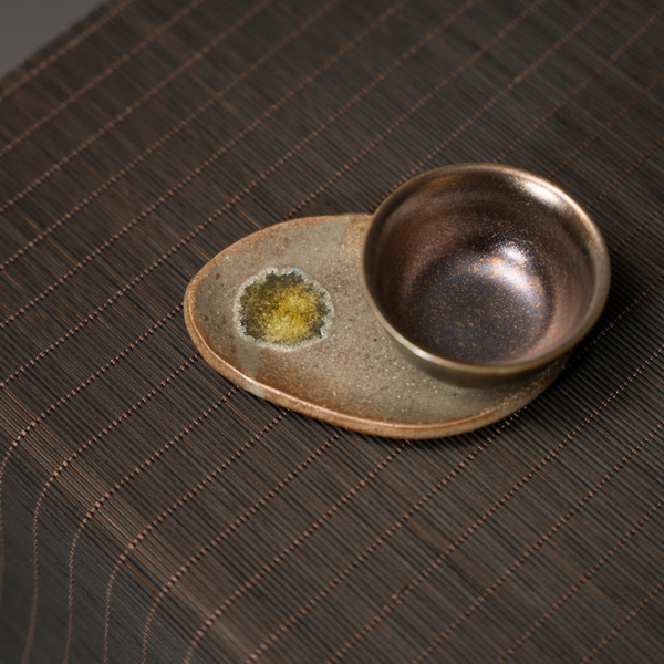 Handmade Irregular Ceramic Plate ｜OVO