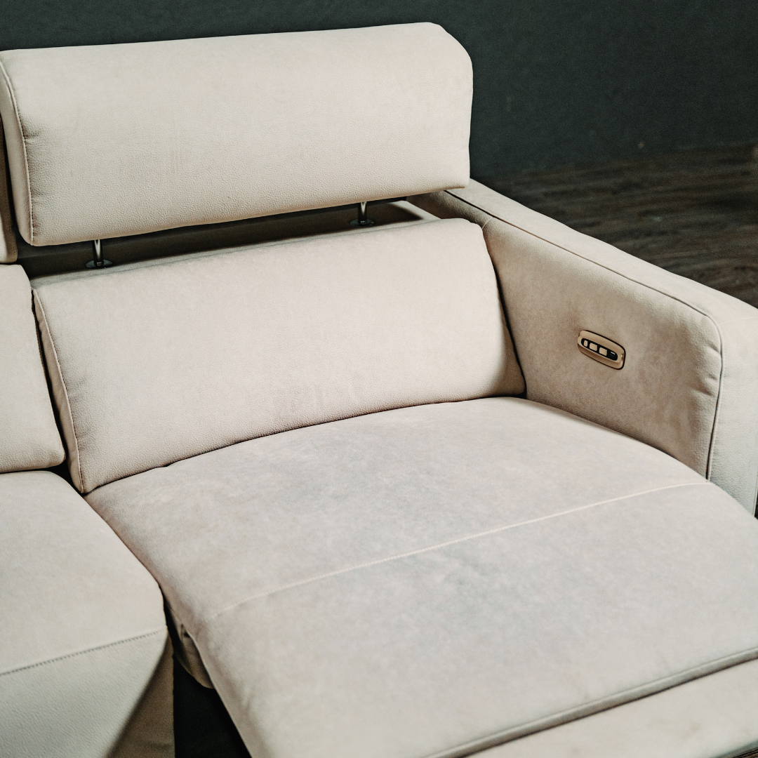 KIRA motorized sofa｜OVO