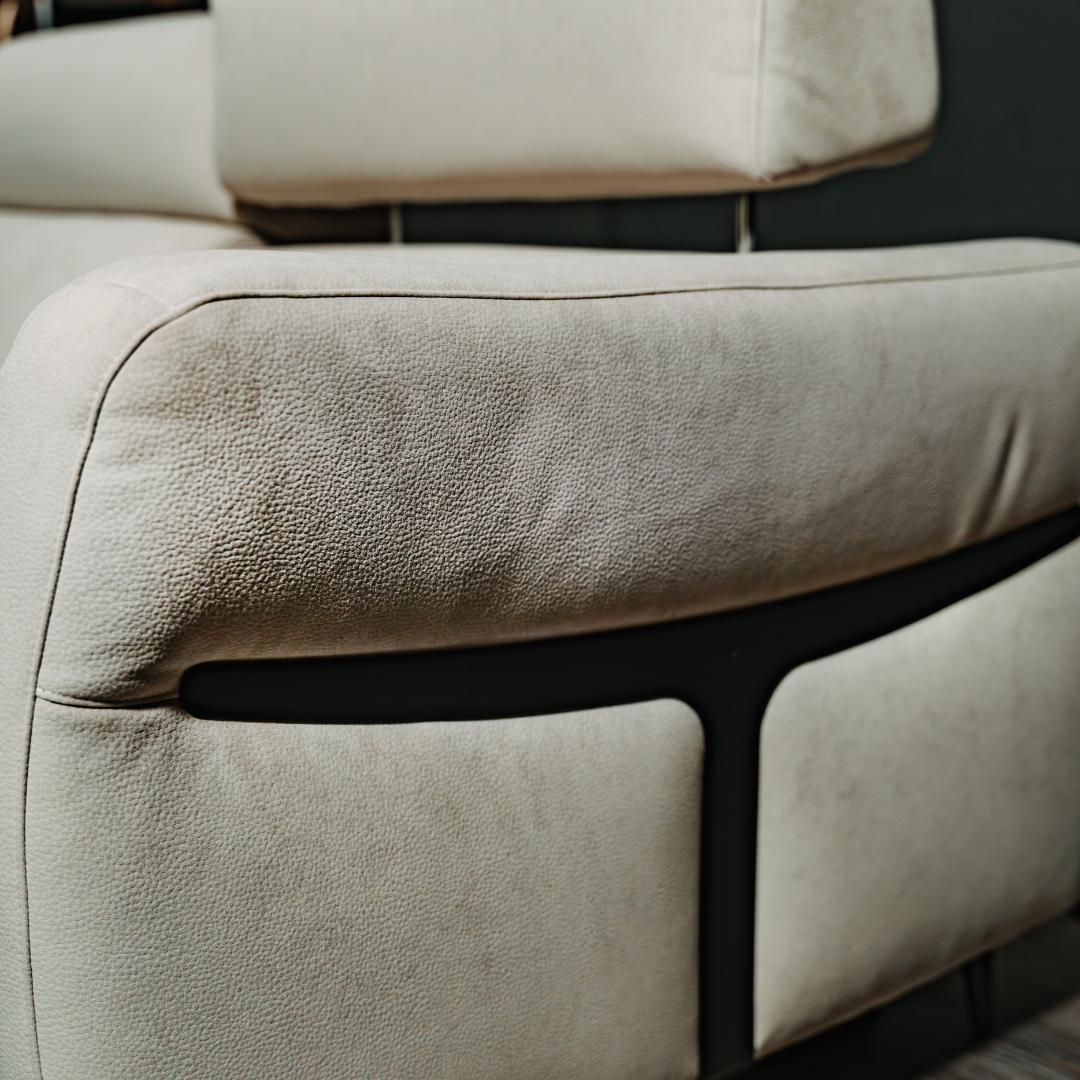 KIRA motorized sofa｜OVO