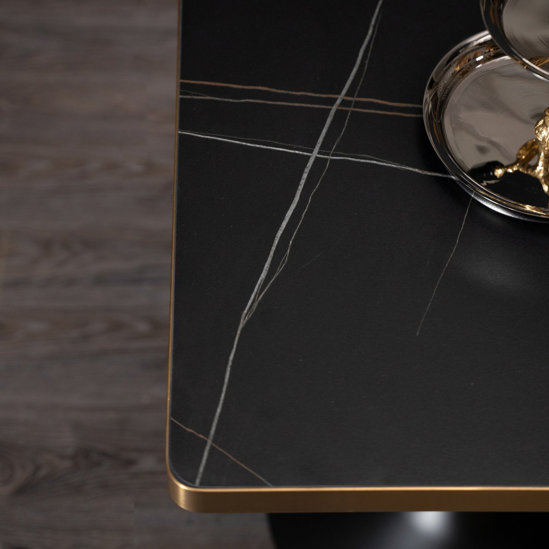 MOX Dinning Table | OVO