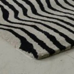 CRUMPLE Rug | OVO