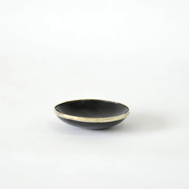 HORN Round Dish with Metal Rin - M