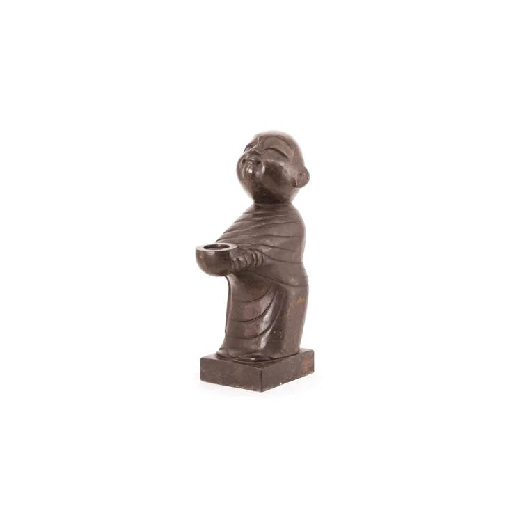 LITTLE MONK -S Kneeling