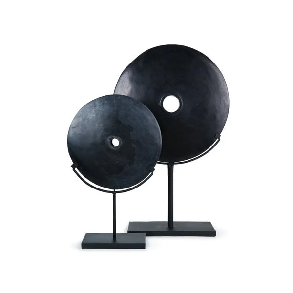 SMOOTH FINISH BLACK STONE in Coin Shape w/ Stand