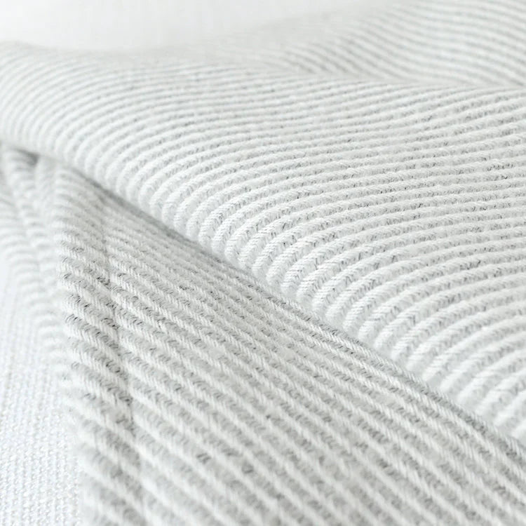 TWILL Throw - White/ Grey