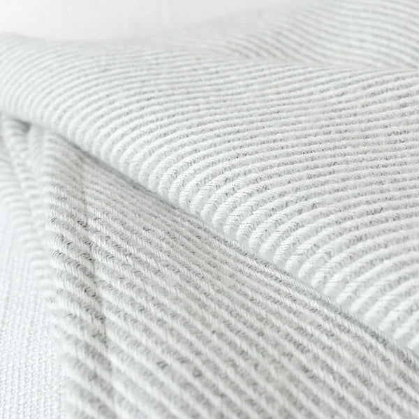 TWILL Throw - White/ Grey