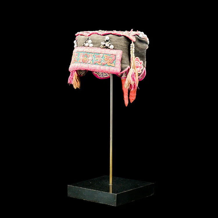 YUNNAN Minorties Hat with Stand #1