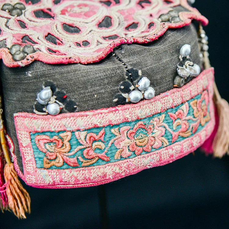 YUNNAN Minorties Hat with Stand #1